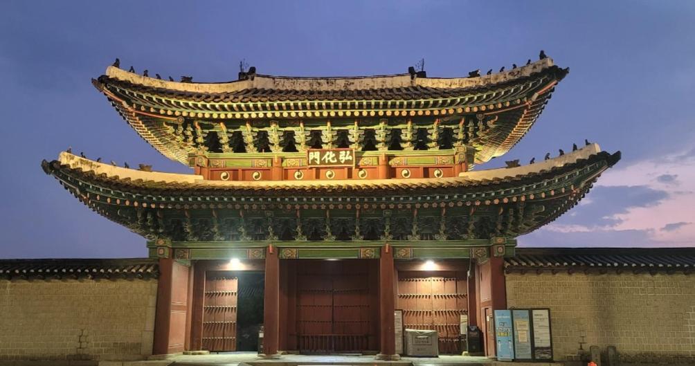 Hub House Livingtel Hostel Seul Exterior foto
